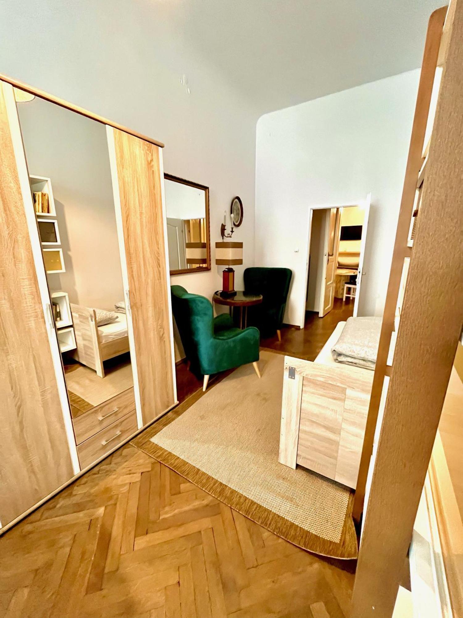 Pokoje Goscinne Wislna Cracóvia Exterior foto