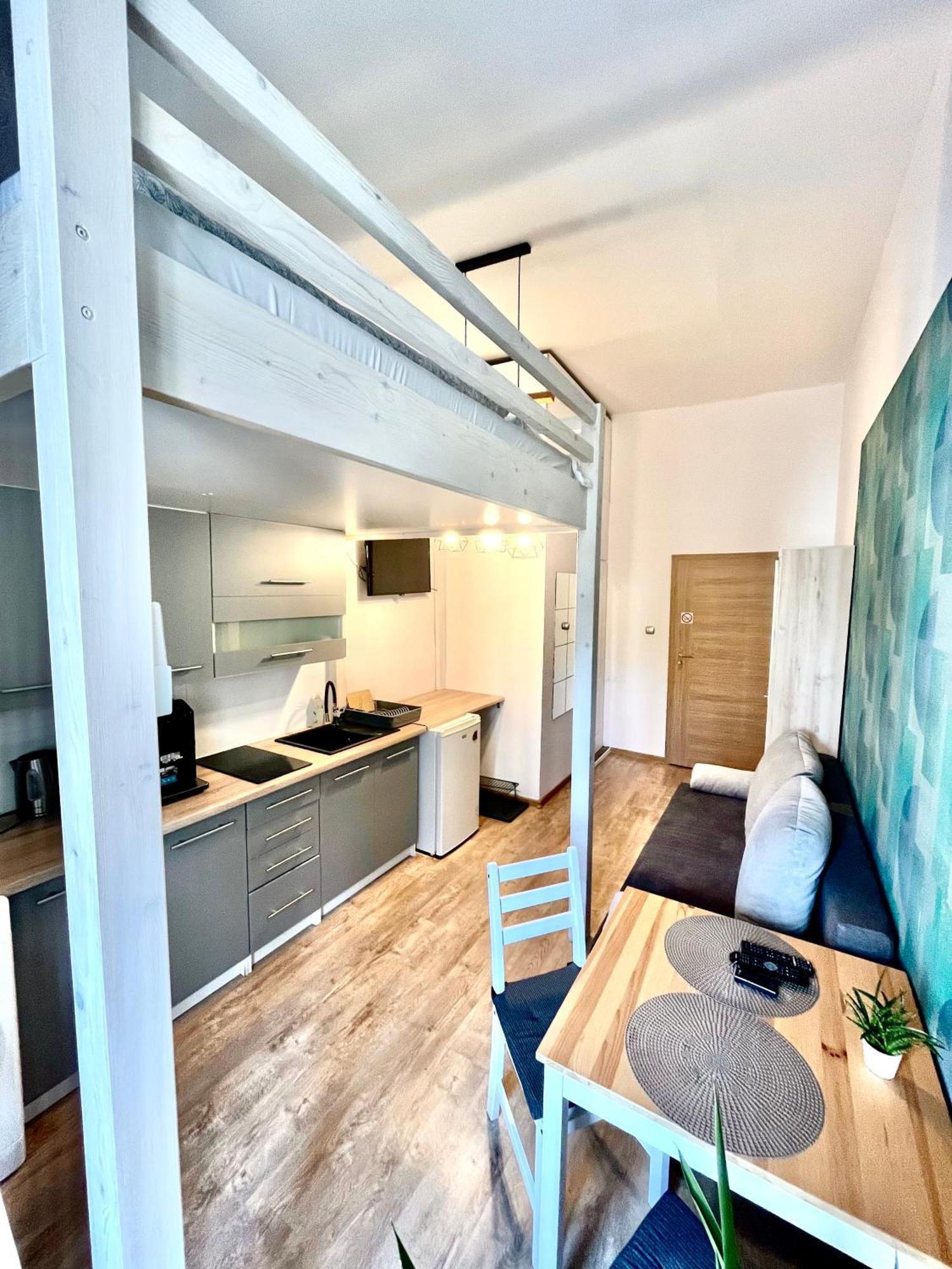 Pokoje Goscinne Wislna Cracóvia Exterior foto